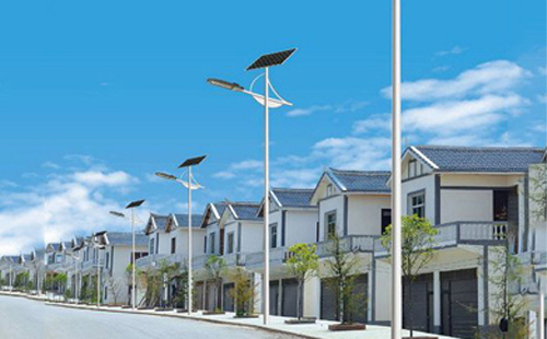 加查太阳能路灯配置与在乡村道路照明中的应用